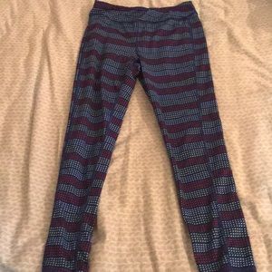 Workout leggings size girls 10/12 (large)